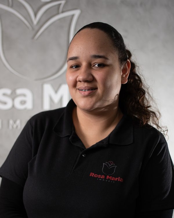 Patricia Rodrigues, Assistente Administrativa Comercial da Rosa Maria Imóveis em Guararema