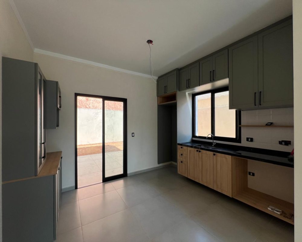 CASA NOVA CONDOMÍNIO GUARAREMA (2)