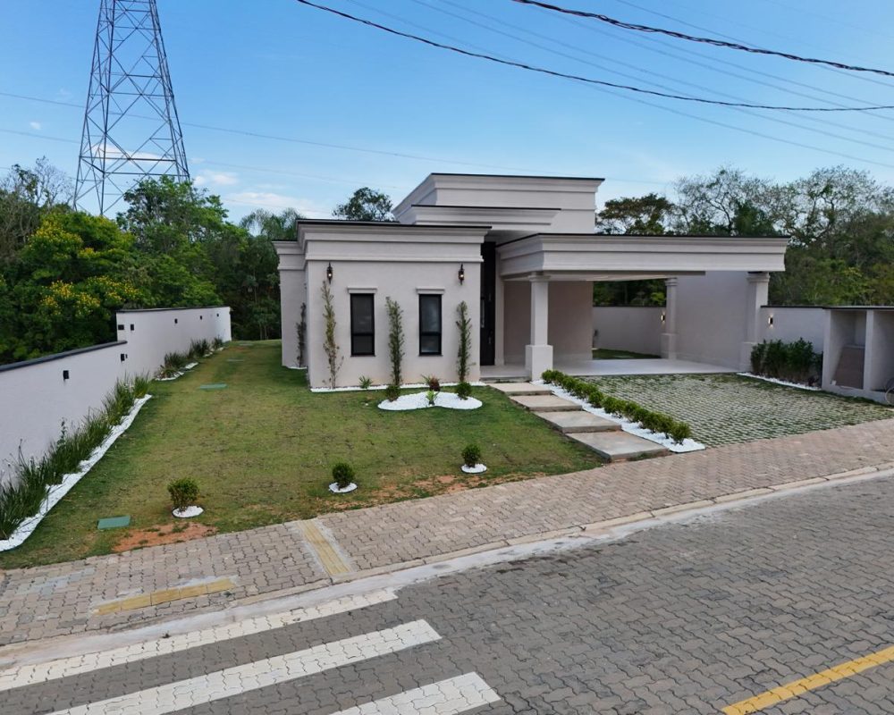 Casa Condomínio Guararema (1)