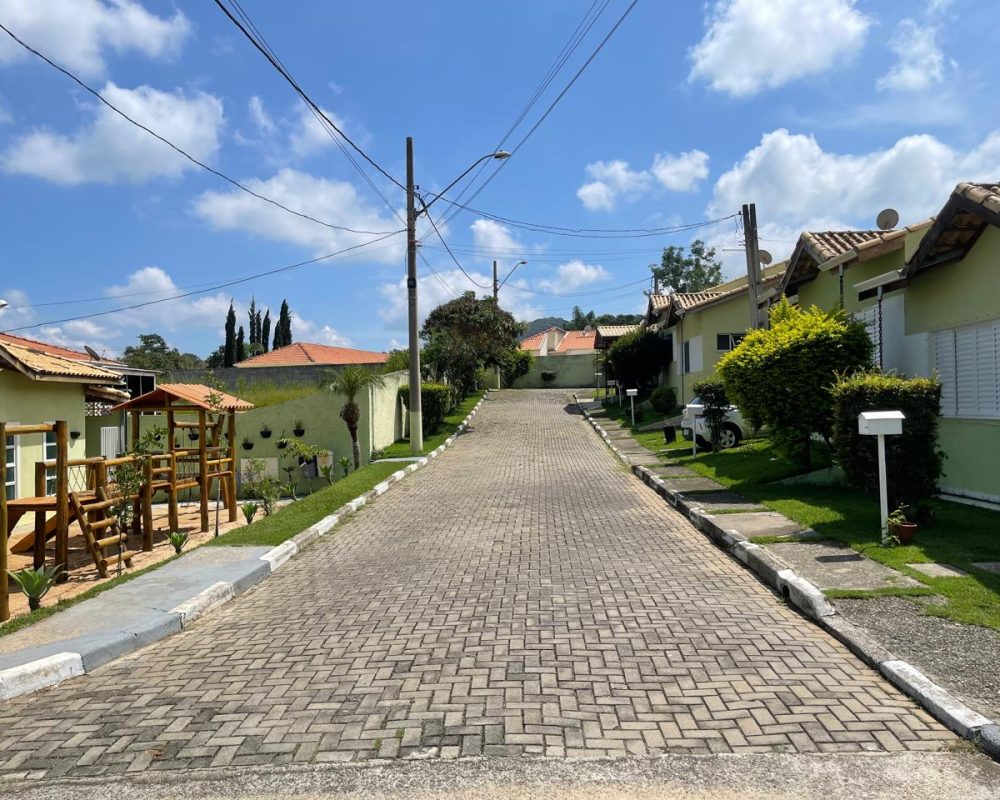 Casa Térrea Condomínio Guararema (1)