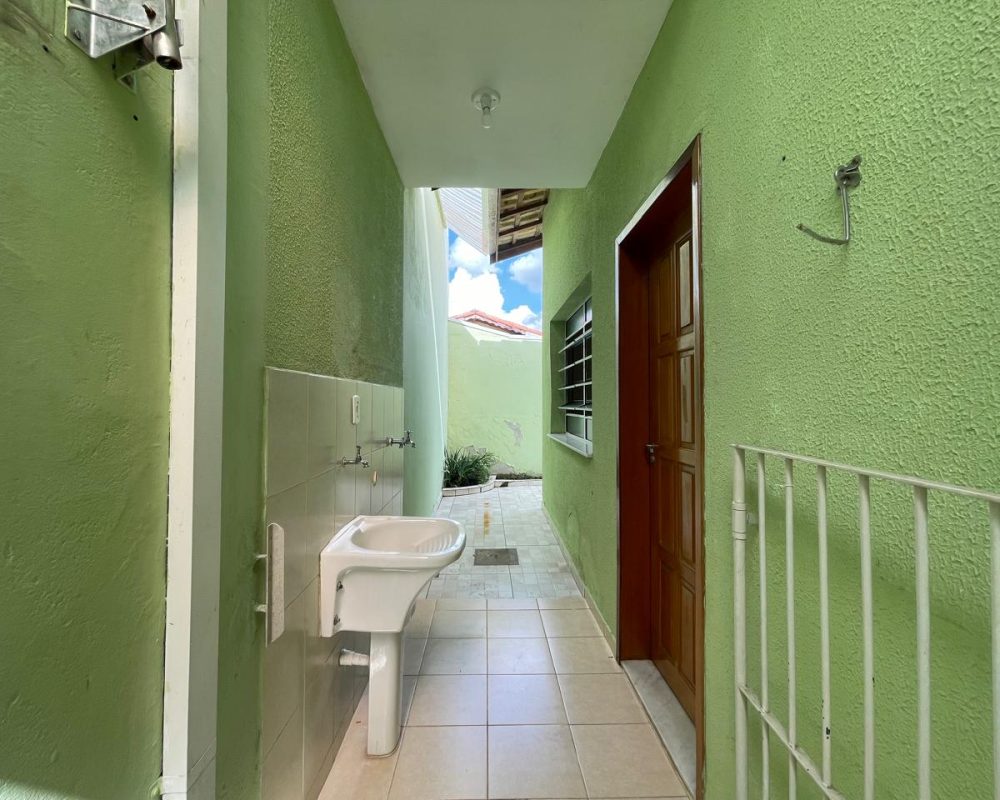 Casa Térrea Condomínio Guararema (17)