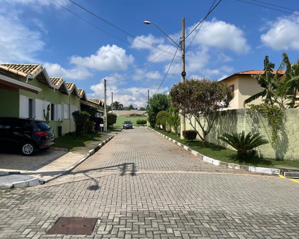 Casa Térrea Condomínio Guararema (2)