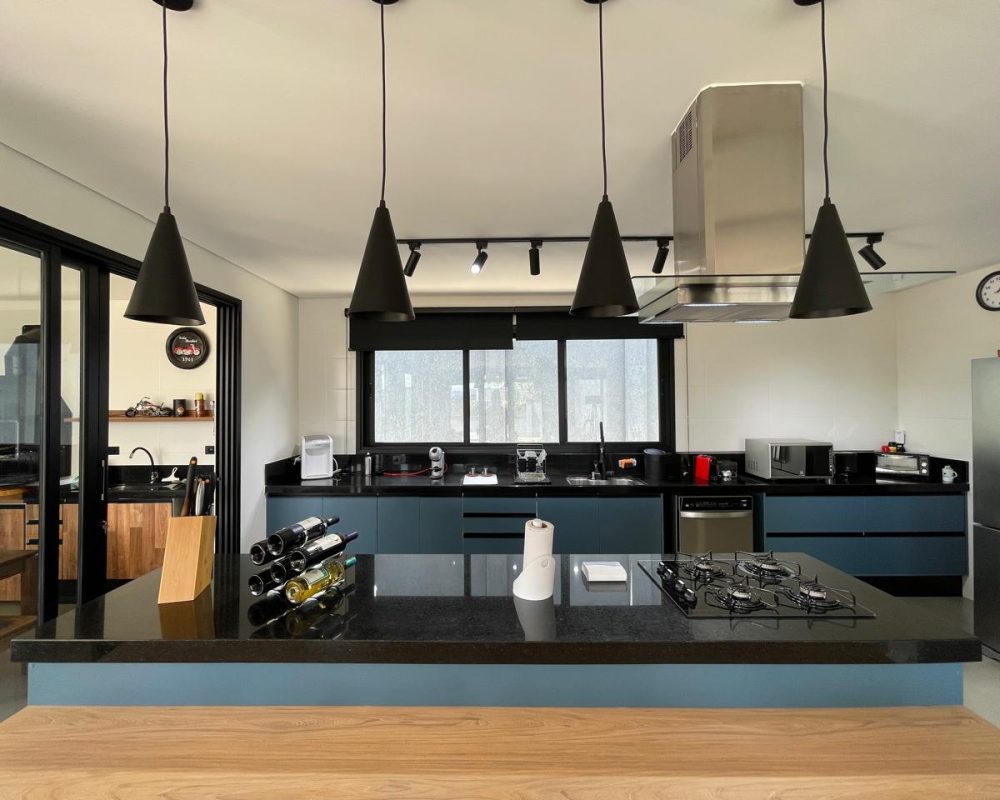 Casa de alto padrão em condomínio (13)