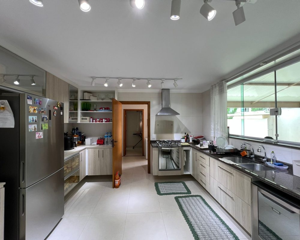 Casa no Centro de Guararema (12)