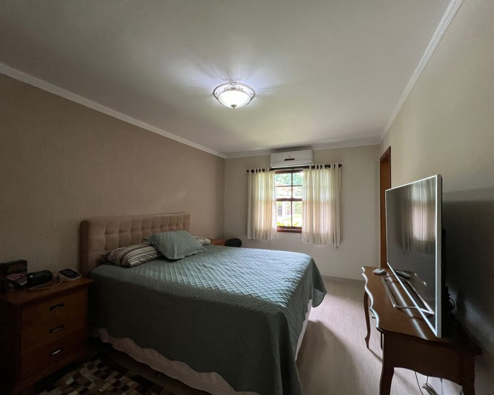 Casa no Centro de Guararema (17)