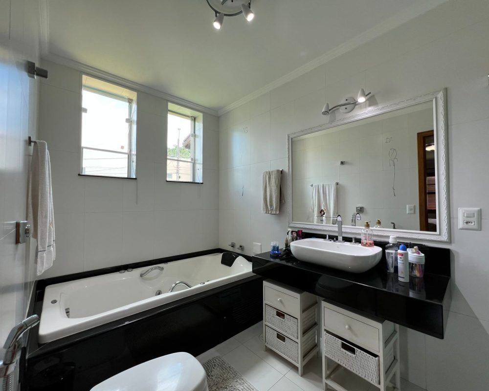 Casa no Centro de Guararema (18)