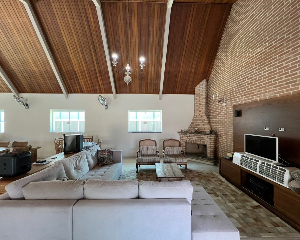 Casa no Centro de Guararema (3)