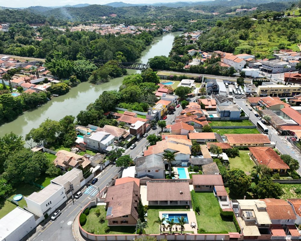 Casa no Centro de Guararema (33)