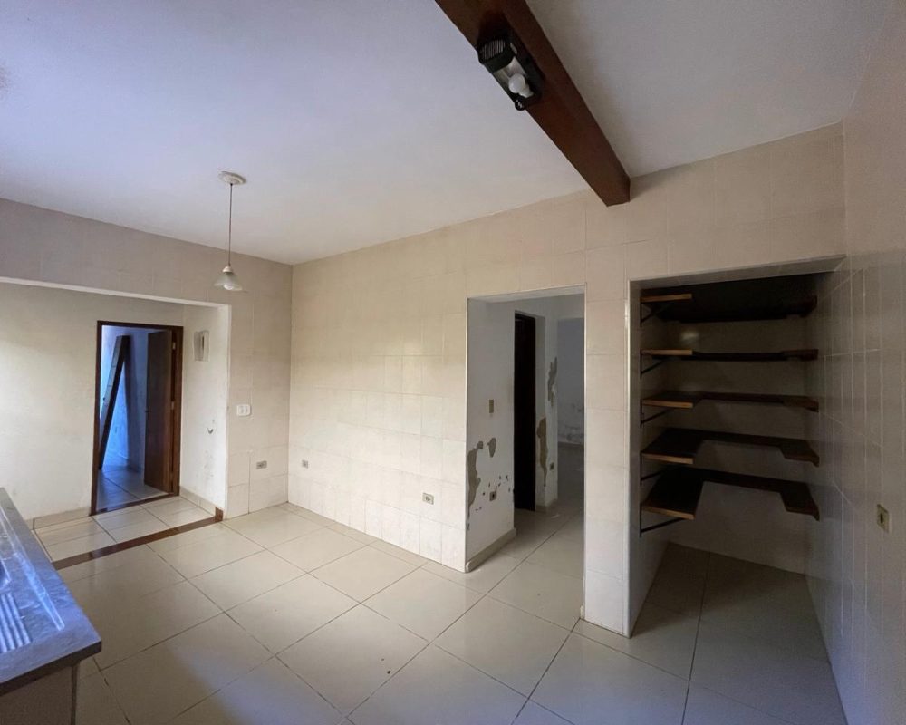 Casa no centro de Guararema (20)