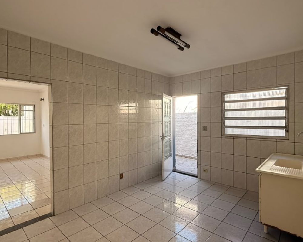 Casa_Centro_Guararema (12)