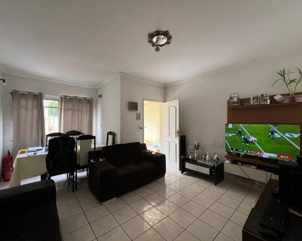 Casa_Centro_Guararema (3)