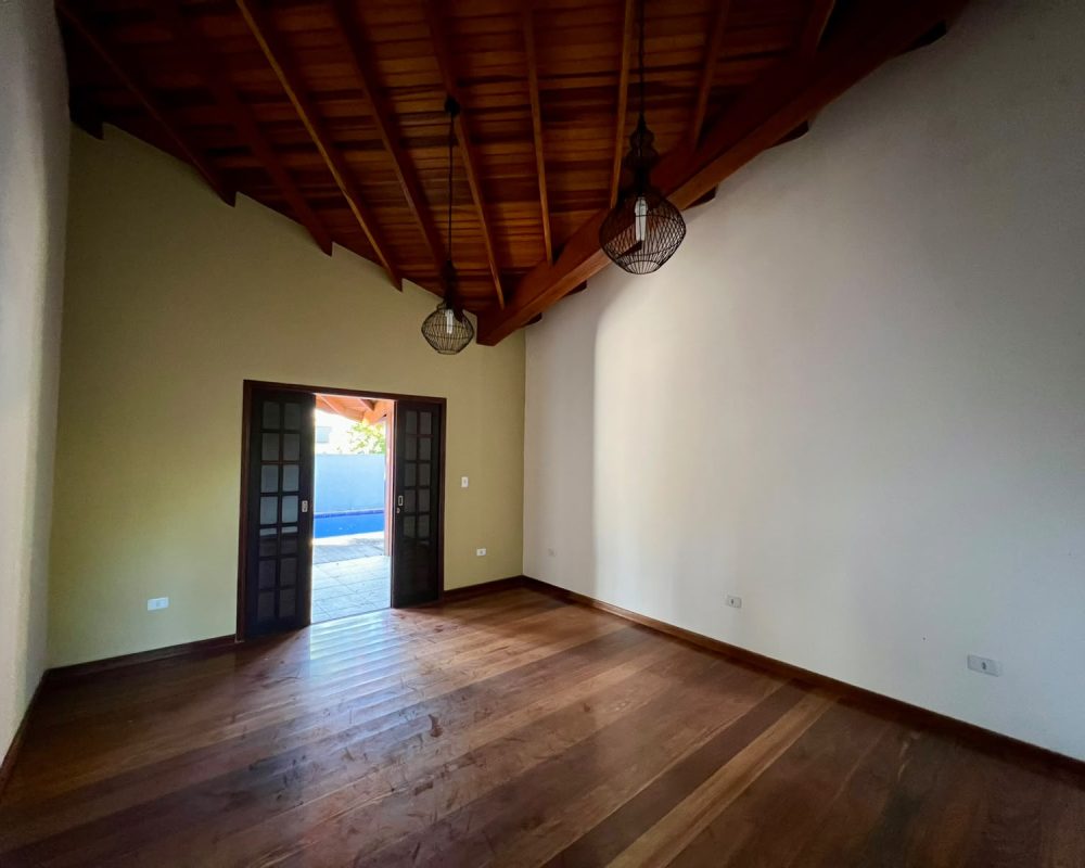 Casa_Guararema_Condomínio (11)