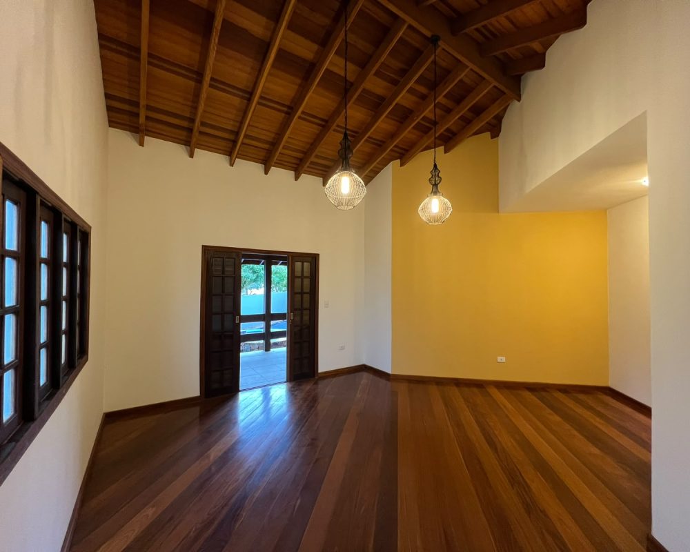 Casa_Guararema_Condomínio (27)