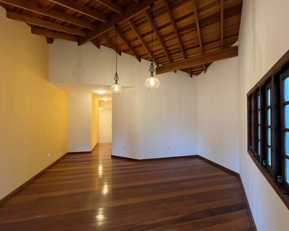 Casa_Guararema_Condomínio (28)