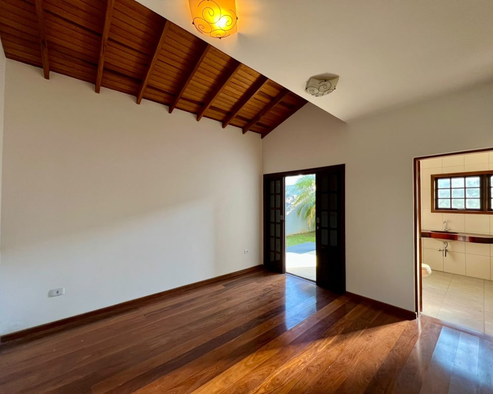 Casa_Guararema_Condomínio (29)