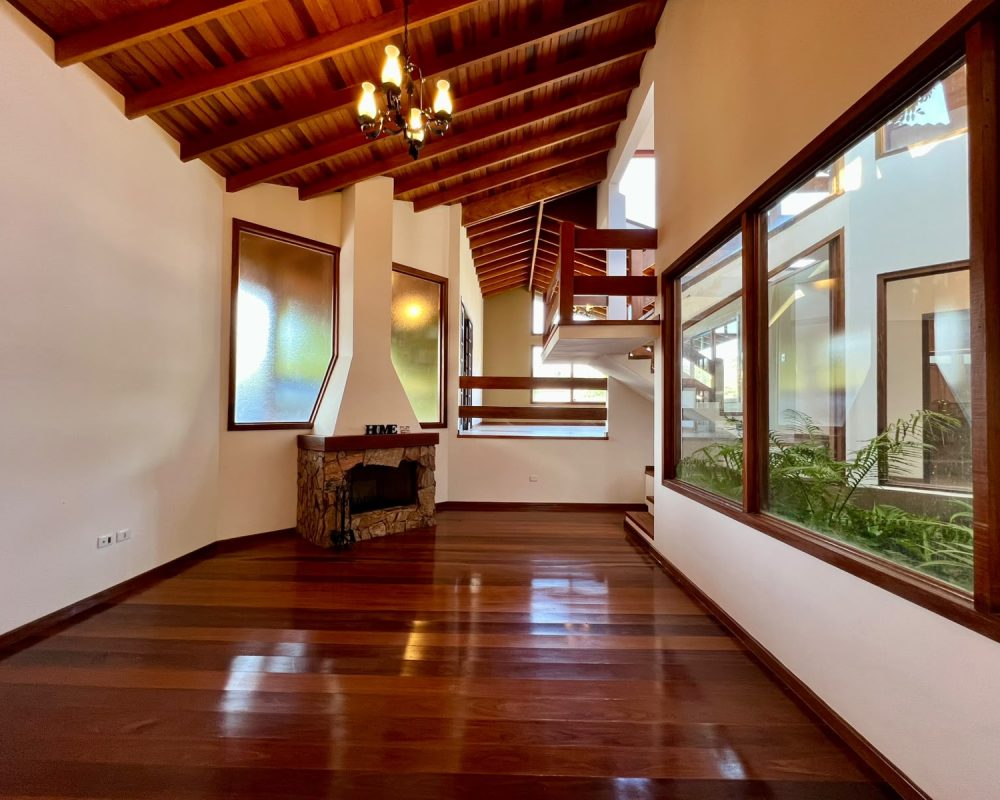 Casa_Guararema_Condomínio (5)