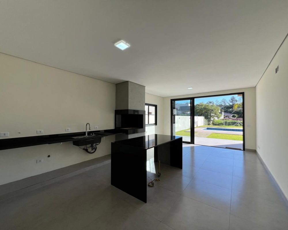 Casa_Térrea_Condomínio_Guararema (9)