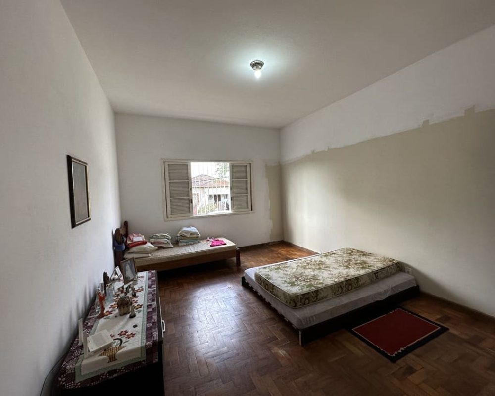 Casa_no_centro_de_Guararema_11M20230523_170701990_iOS