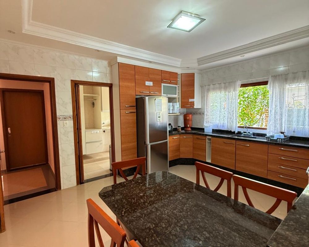 Condomínio Alpes (15)