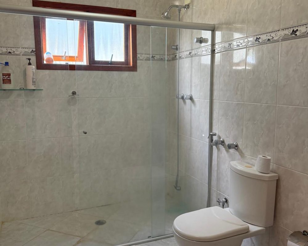 Condomínio Alpes (2)