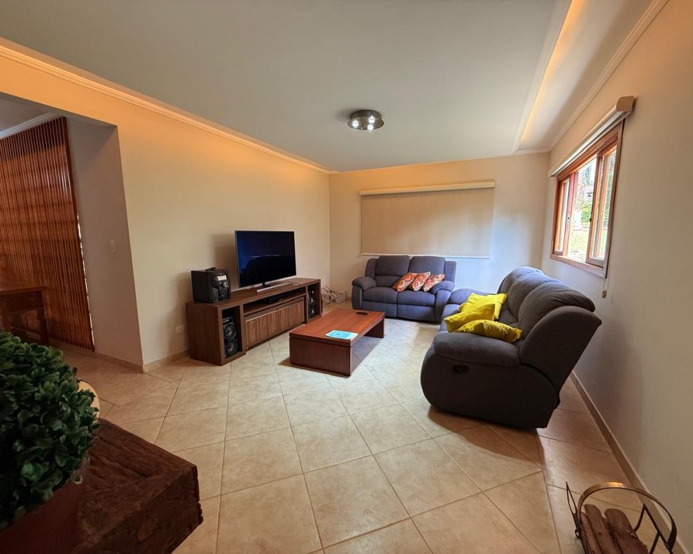 Condomínio Alpes (3)