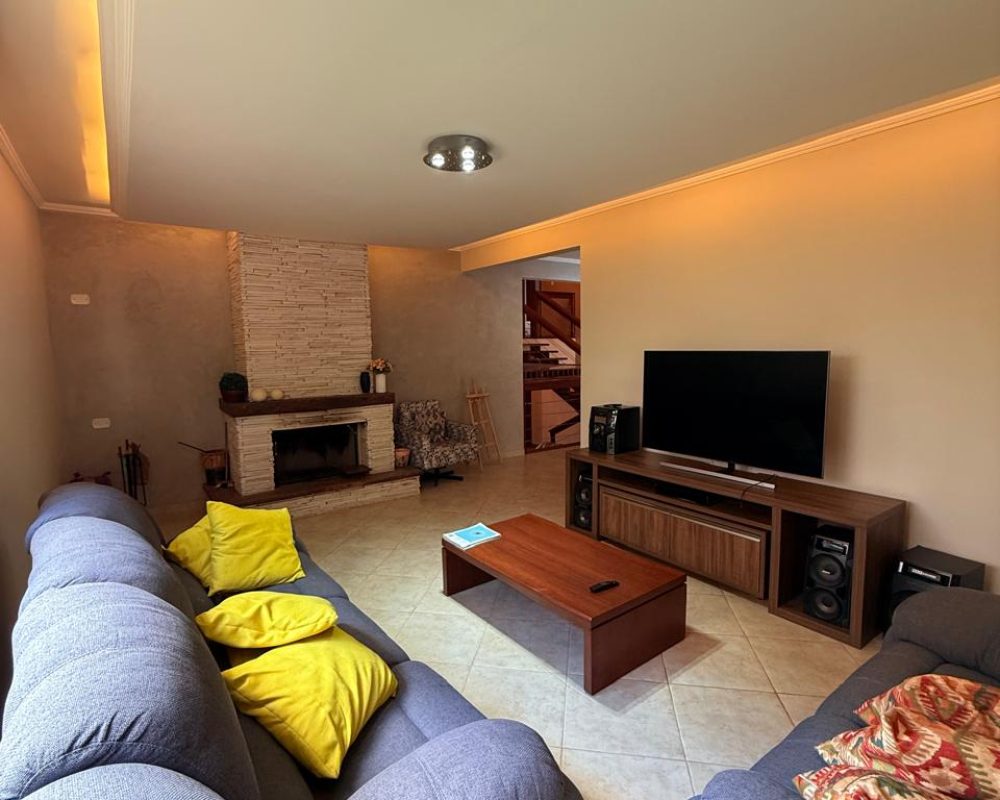 Condomínio Alpes (5)