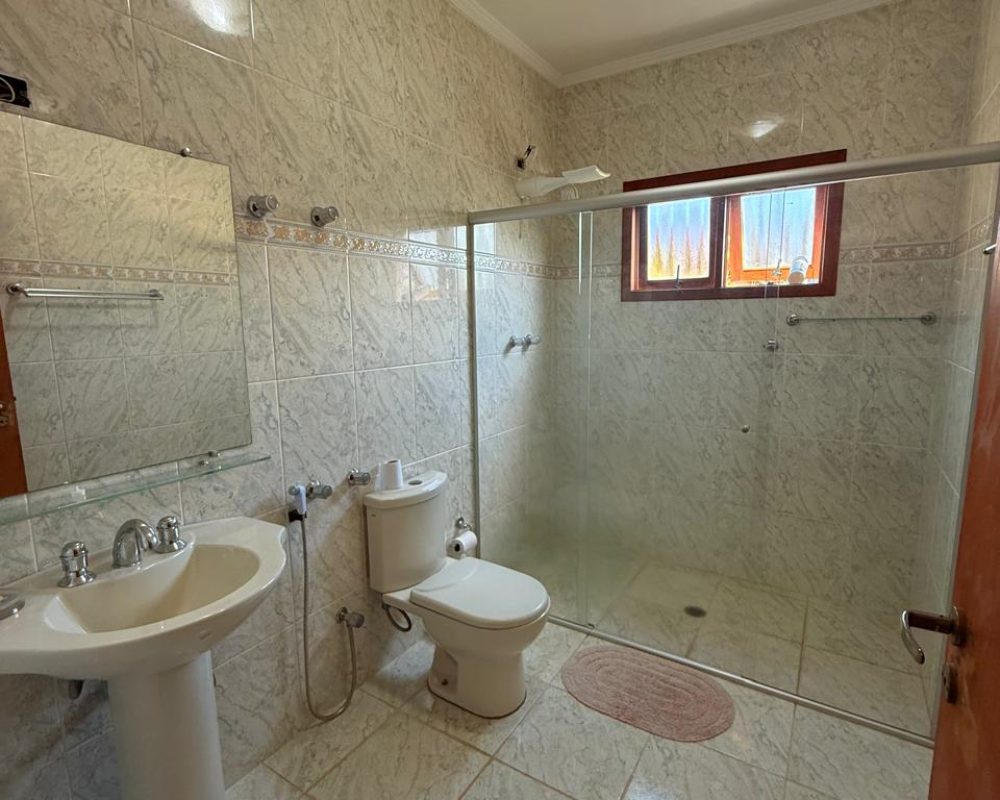 Condomínio Alpes (8)