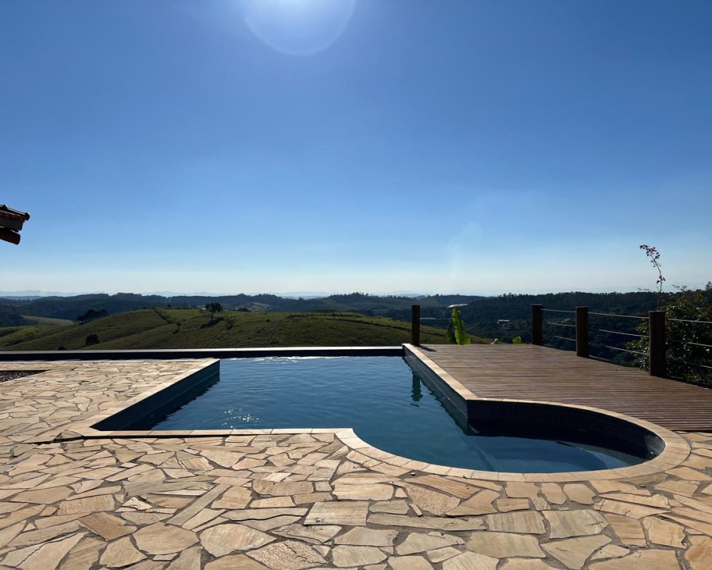 Sítio em Guararema (2)