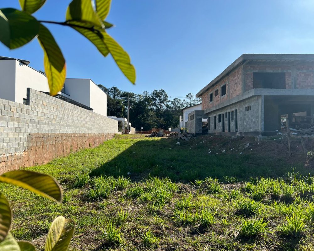 Terreno Águas do Paraíba (4)