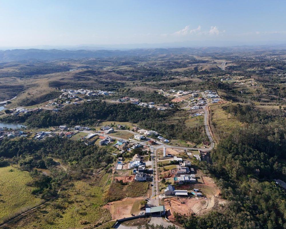 Terreno Condomínio Lago Dourado (10)