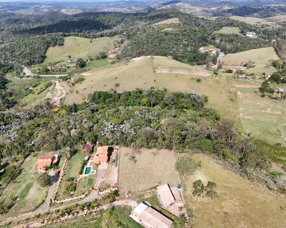 Terreno Guararema (2)