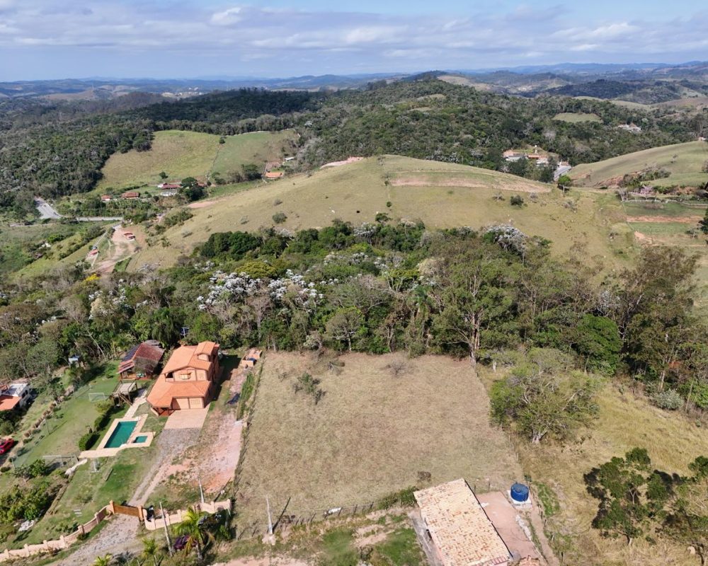 Terreno Guararema (7)