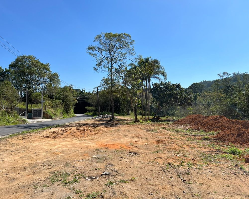 Terreno_Guararema (2)