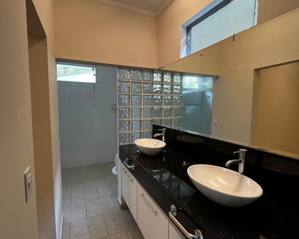 WhatsApp Image 2024-08-09 at 18.08.55 (1)