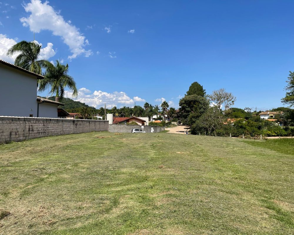 terreno em condomínio guararema (4)
